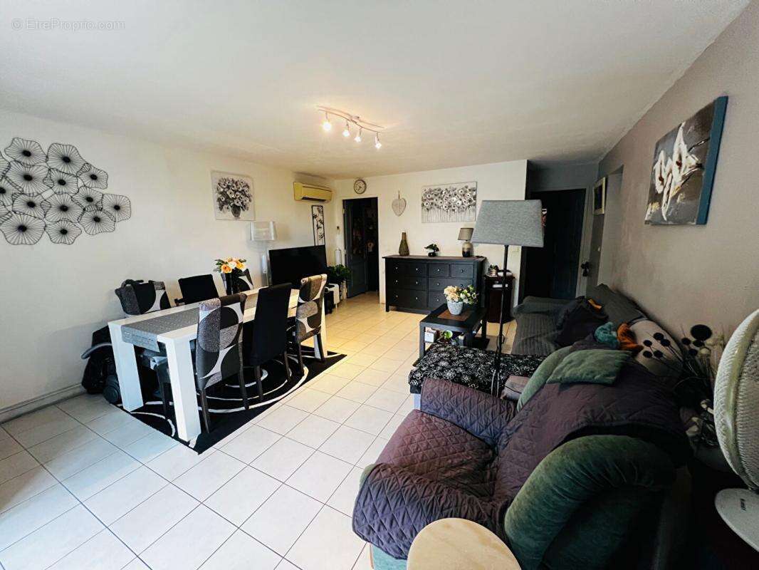 Appartement à GIGNAC-LA-NERTHE