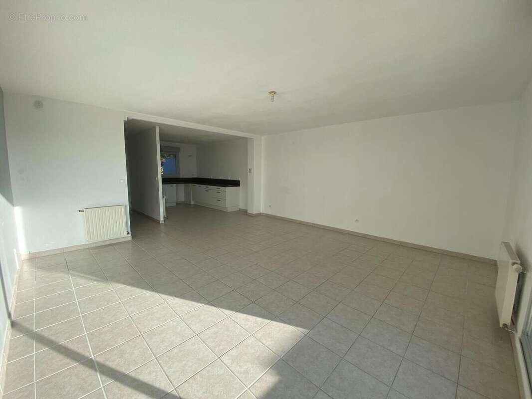Photo 7 - Appartement à JASSANS-RIOTTIER