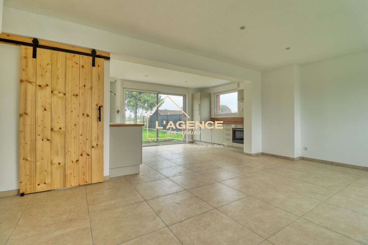 Maison à HAZEBROUCK