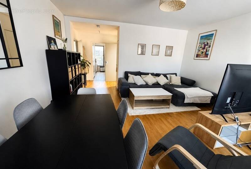 Appartement à GENNEVILLIERS