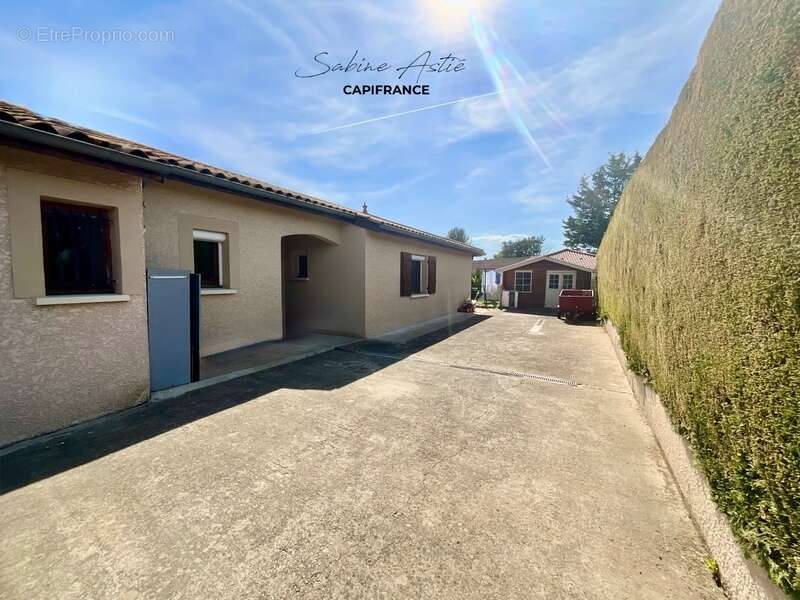 Maison à ARNAS