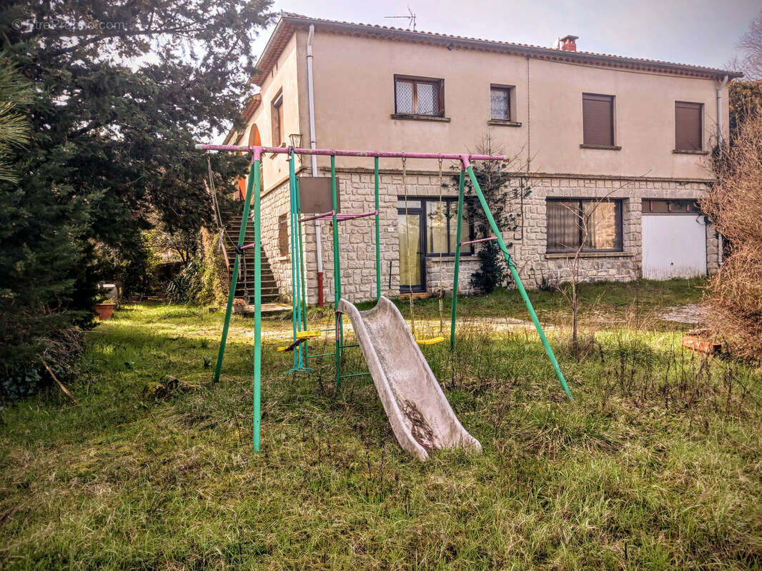 Maison à SAINT-PAUL-LE-JEUNE