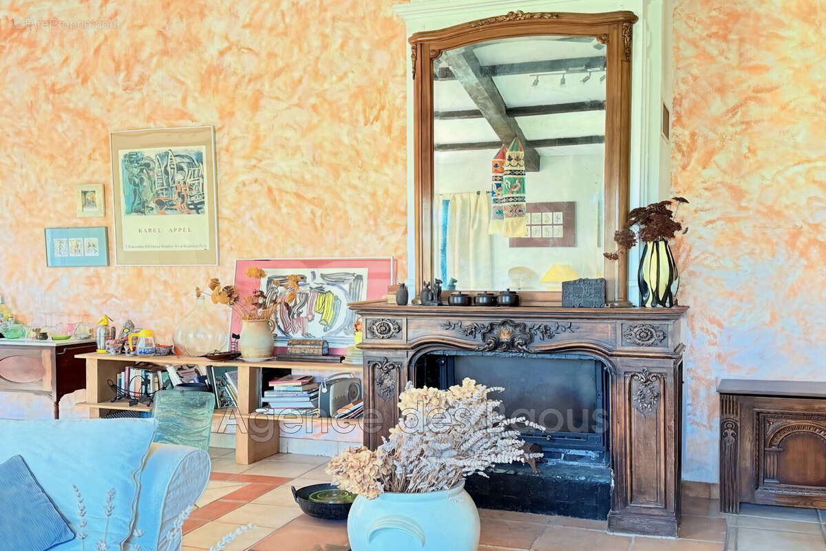 Maison à SAINT-JEANNET