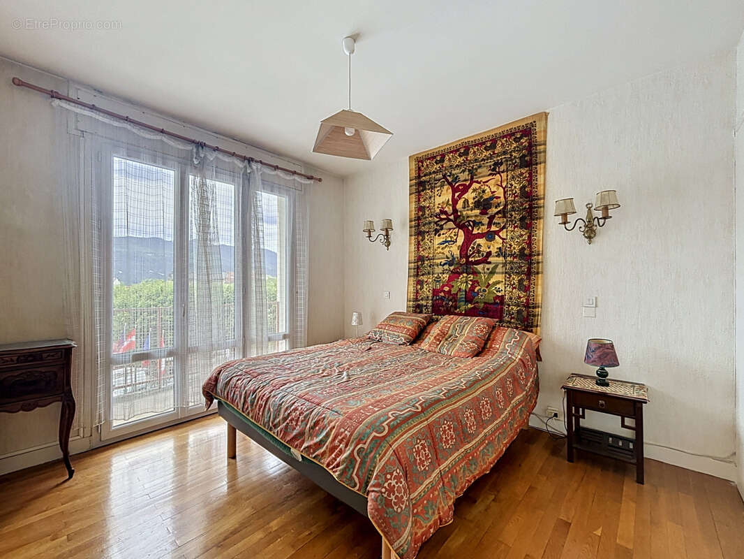 Appartement à AIX-LES-BAINS