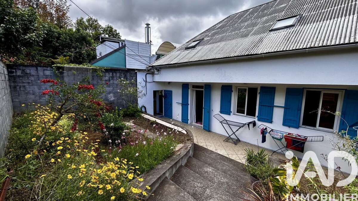 Maison 276 m² à Le Tampon  - photo 5