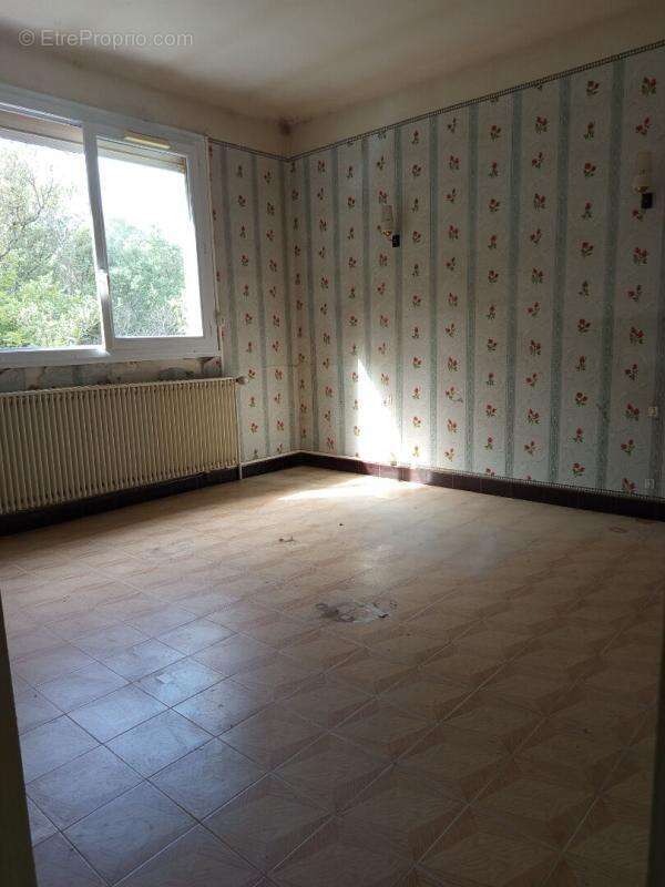 Maison à MONTSEGUR-SUR-LAUZON