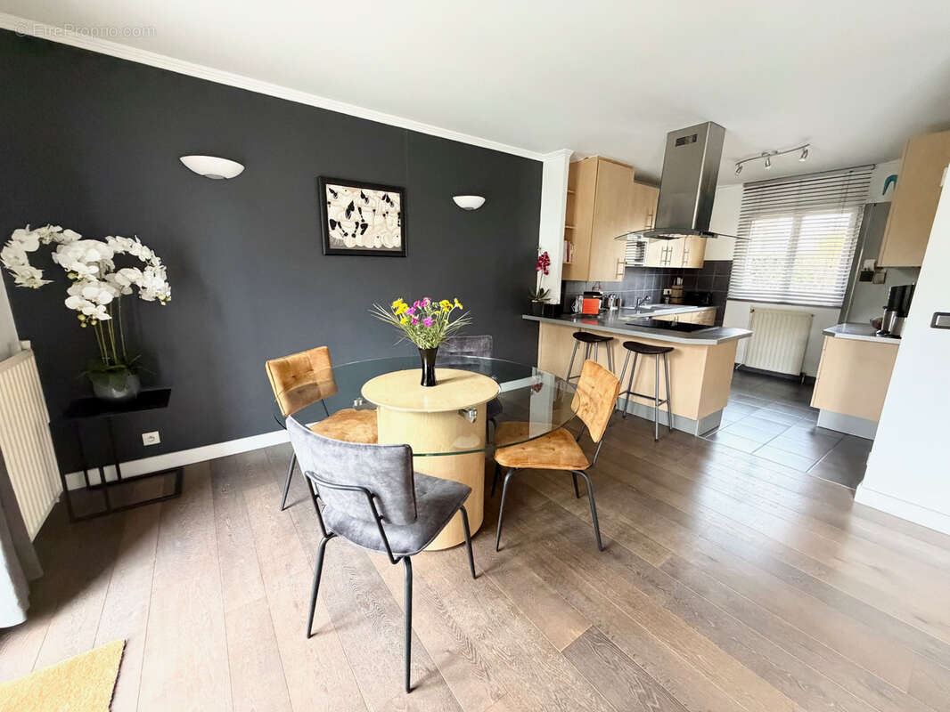 Maison à SAVIGNY-SUR-ORGE