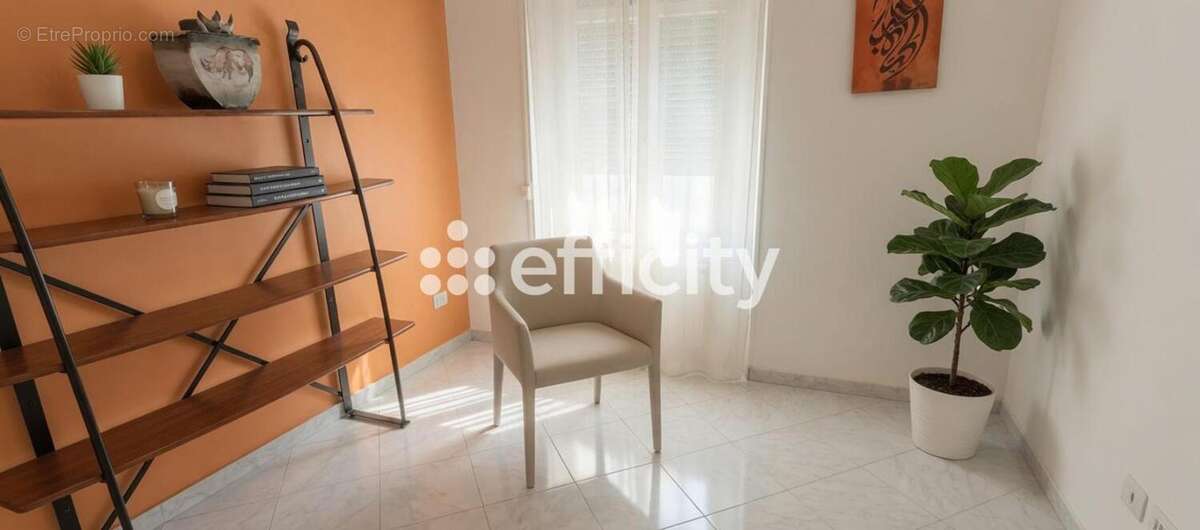 Appartement à MARSEILLE-7E