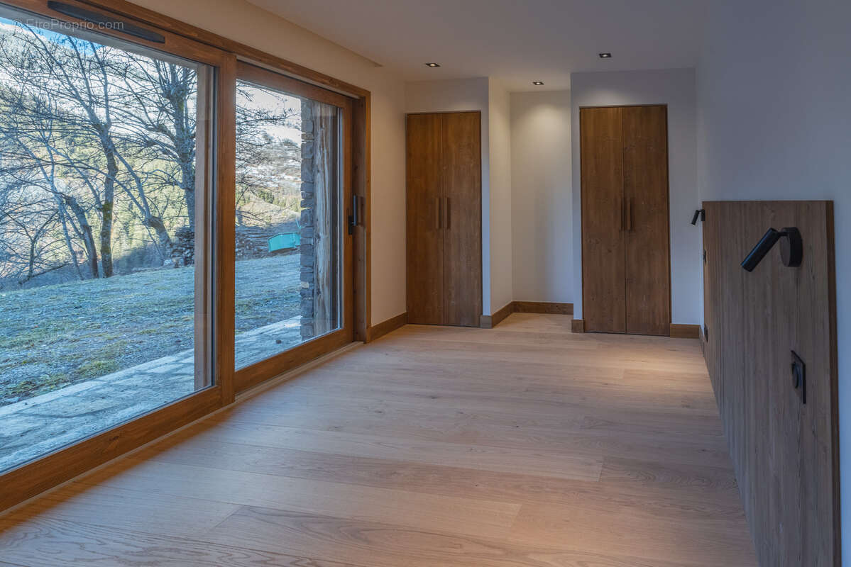 Chalet neuf - Demi-Chalet de charme - photo 4