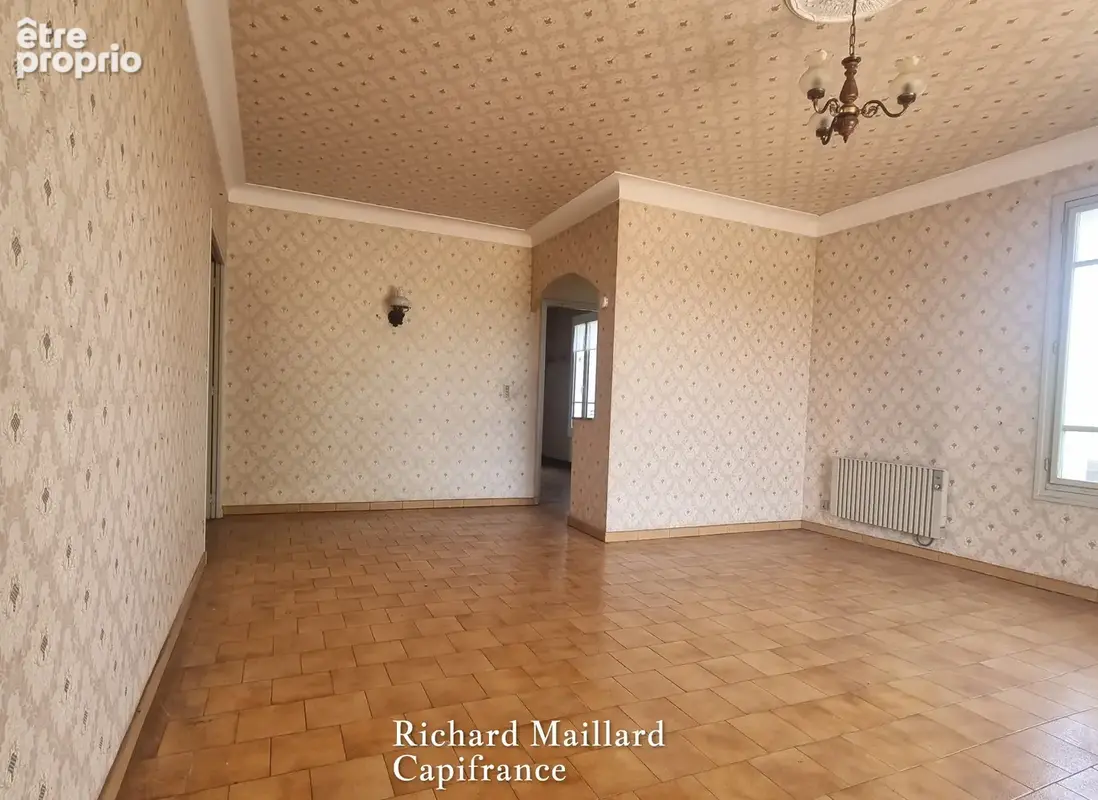 EXCLUSIVITÉ — Maison de caractère à fort potentiel à rénover — Cadre naturel exceptionnel  sur 3 300 m² de terrain - photo 15