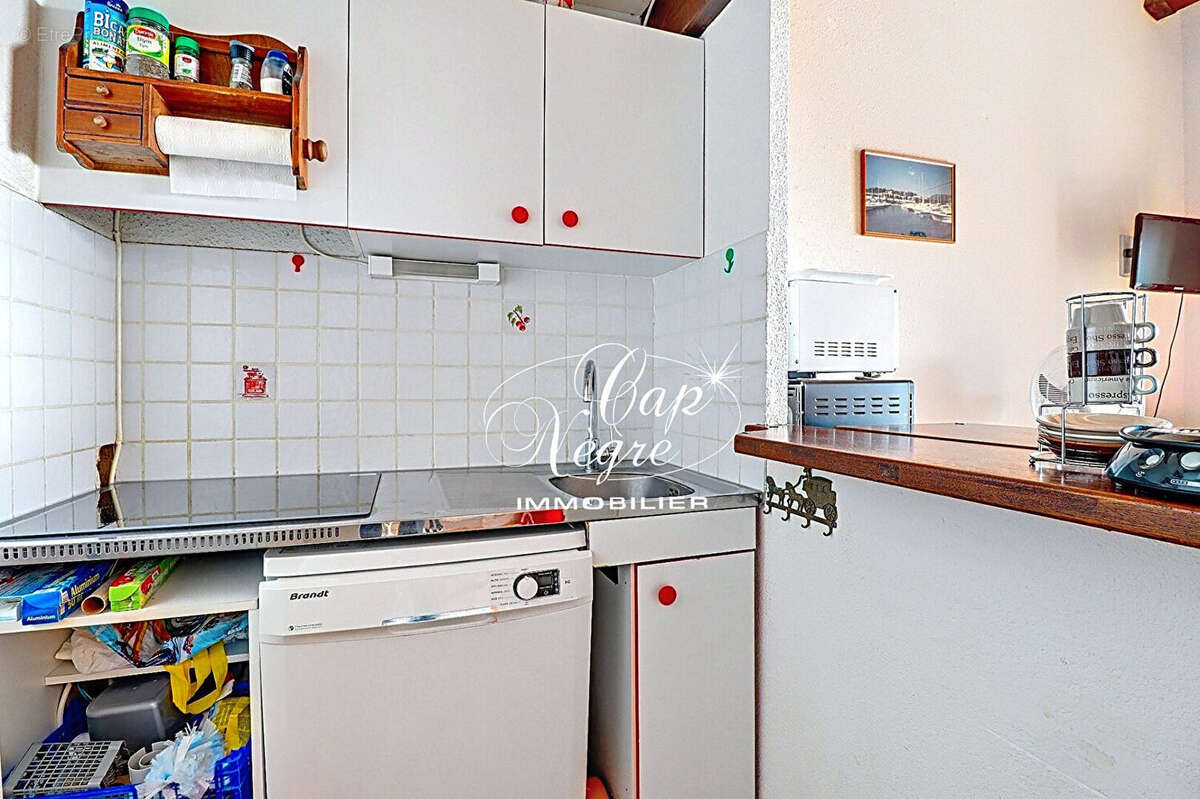 Appartement à ROQUEBRUNE-SUR-ARGENS