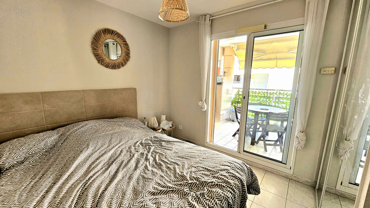 Appartement à VALLAURIS