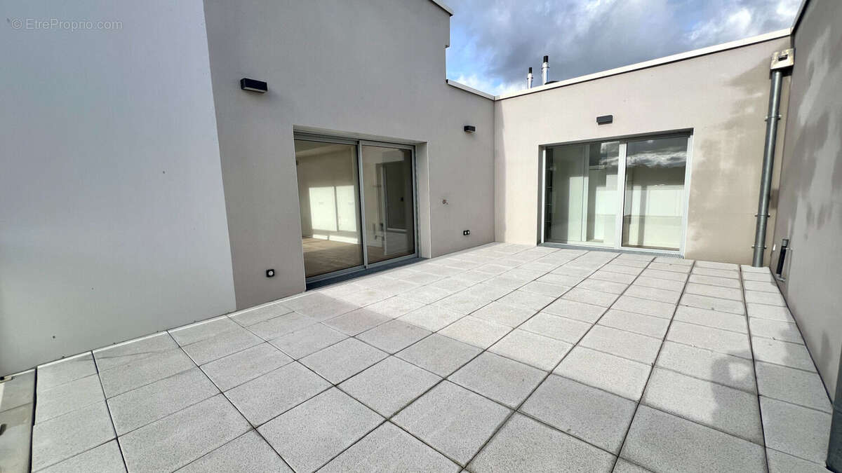 Appartement à AUZEVILLE-TOLOSANE