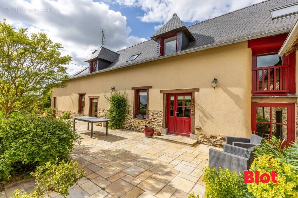 Maison à CHATEAUGIRON