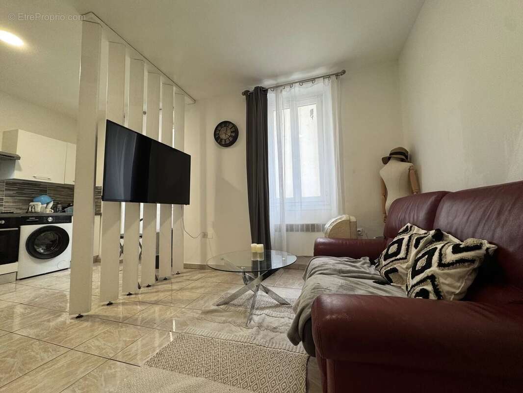 Appartement à MARSEILLE-3E