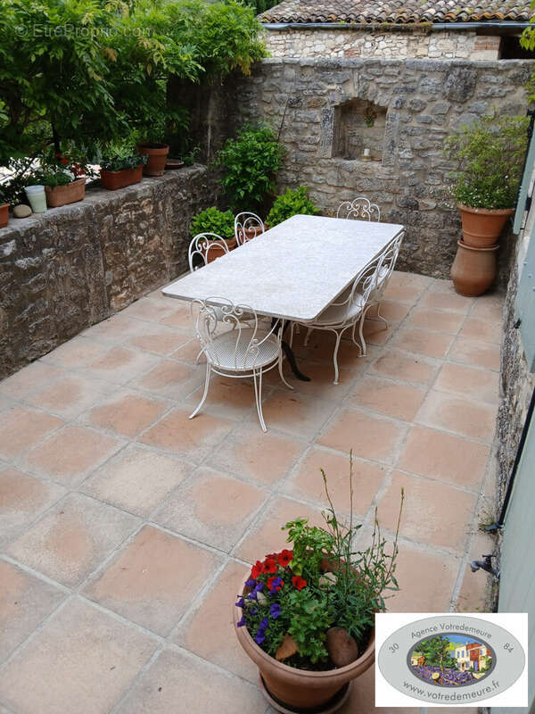 Maison à GOUDARGUES