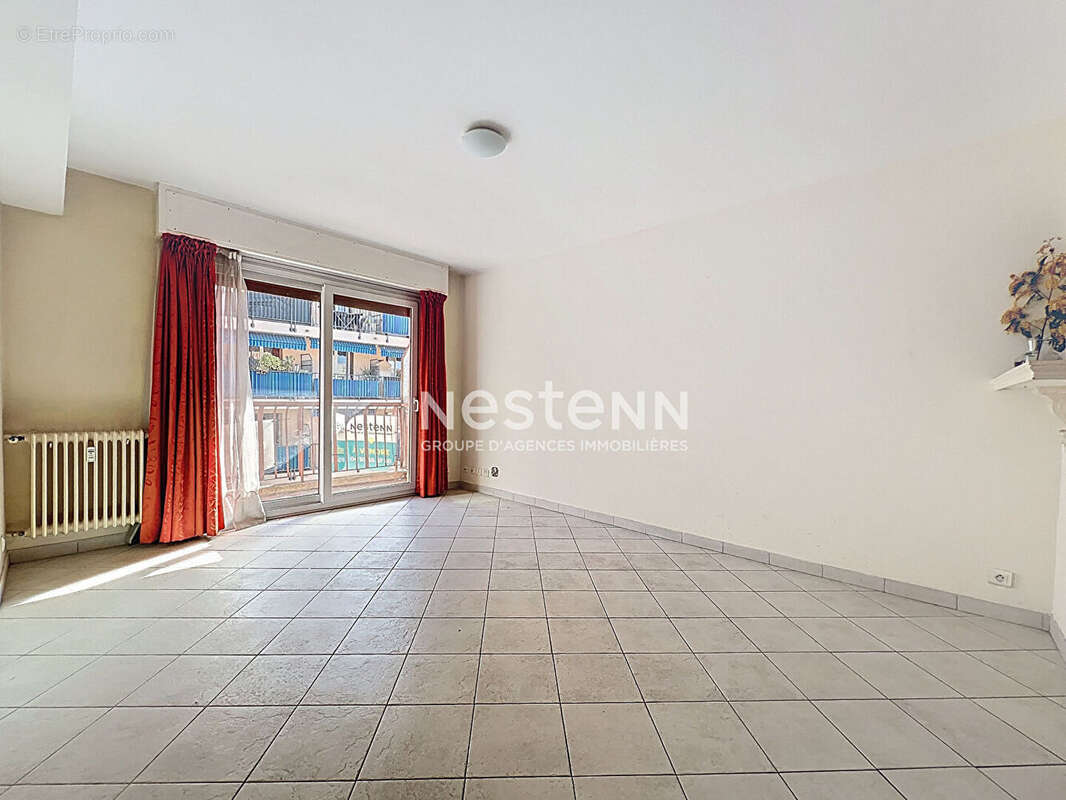 Appartement à VALLAURIS