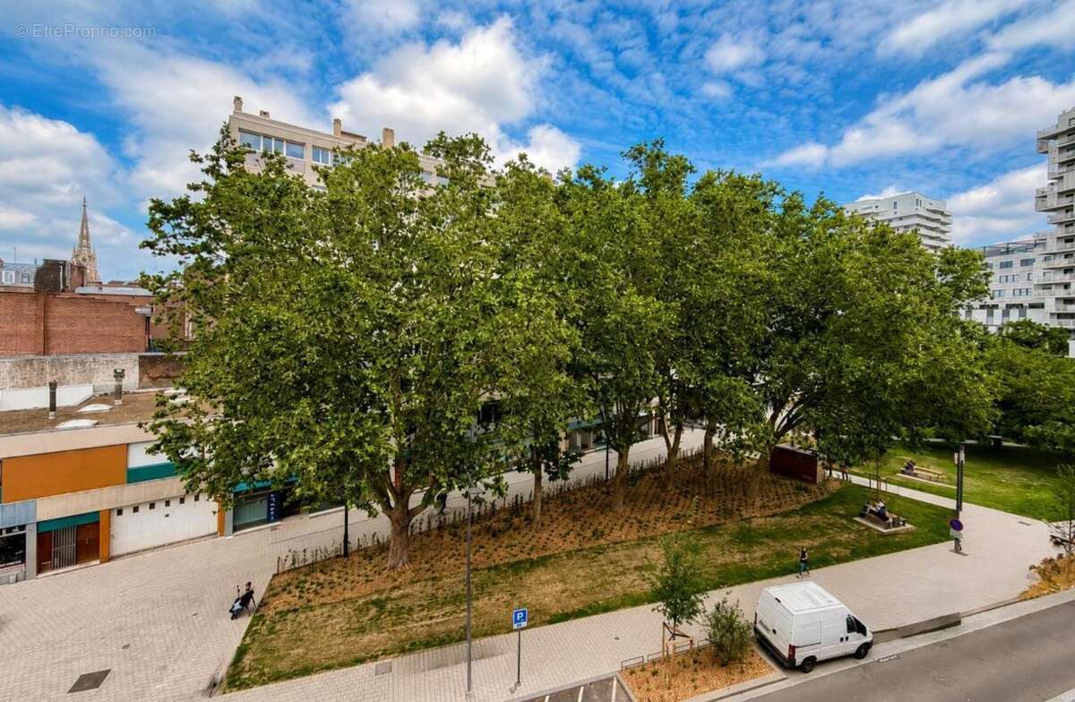 Appartement T2 – Dernier étage – Immeuble de caractère – Vue dégagée - photo 2