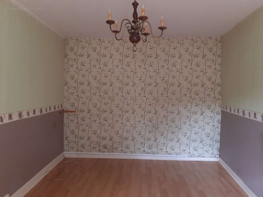 Maison 89 m² à Janailhac  - photo 3