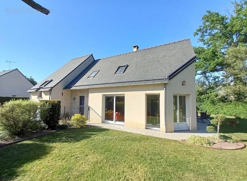Maison à BONCHAMP-LES-LAVAL