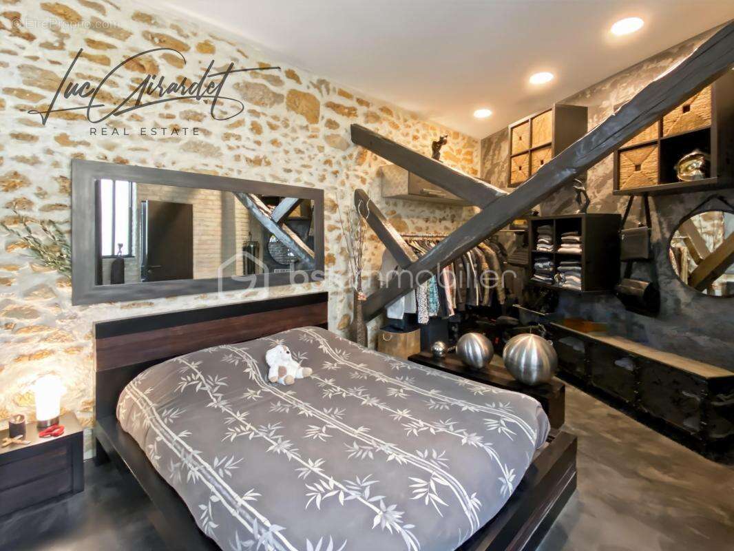 Appartement à PARIS-19E