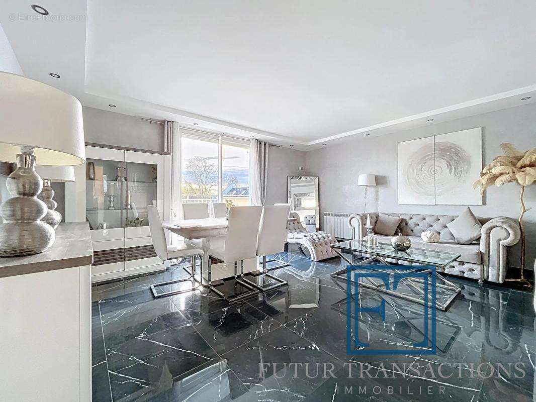 Appartement à MONTIGNY-LE-BRETONNEUX