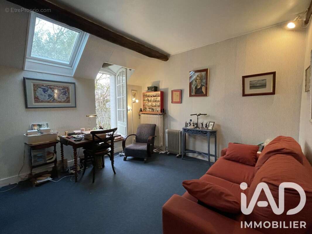 Maison 200 m² à Savigny-En-Veron  - photo 8