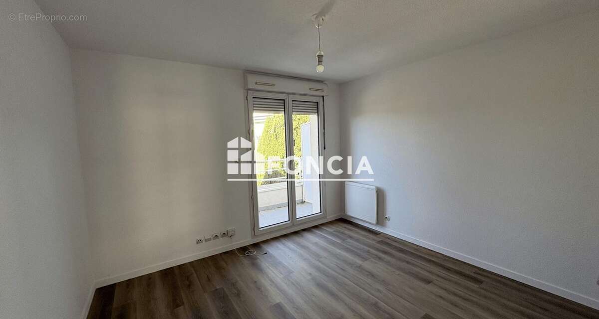 À vendre – Studio 20 m² avec balcon et parking à Talence (proche Lycée Victor Louis) - photo 2