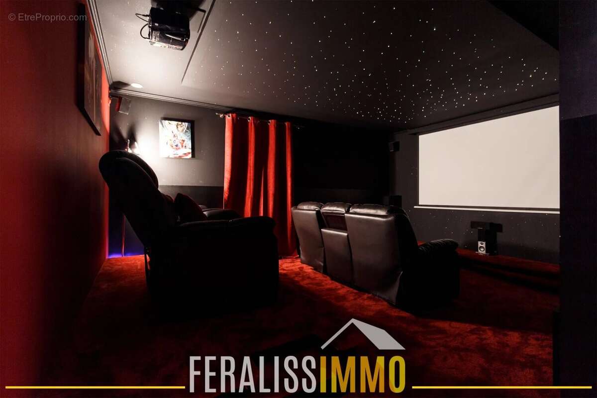 Maison à VAUX-SUR-SEINE