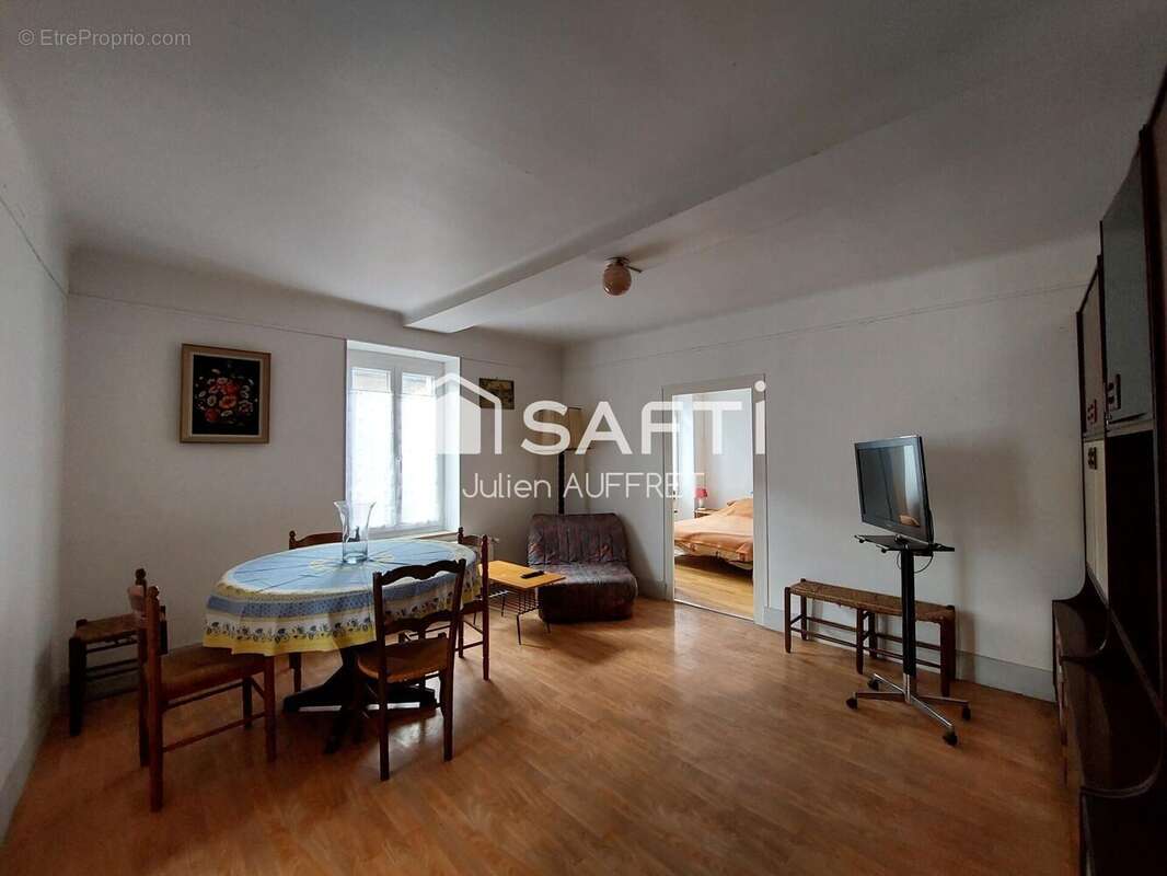 Appartement 209 m² à Myennes  - photo 9