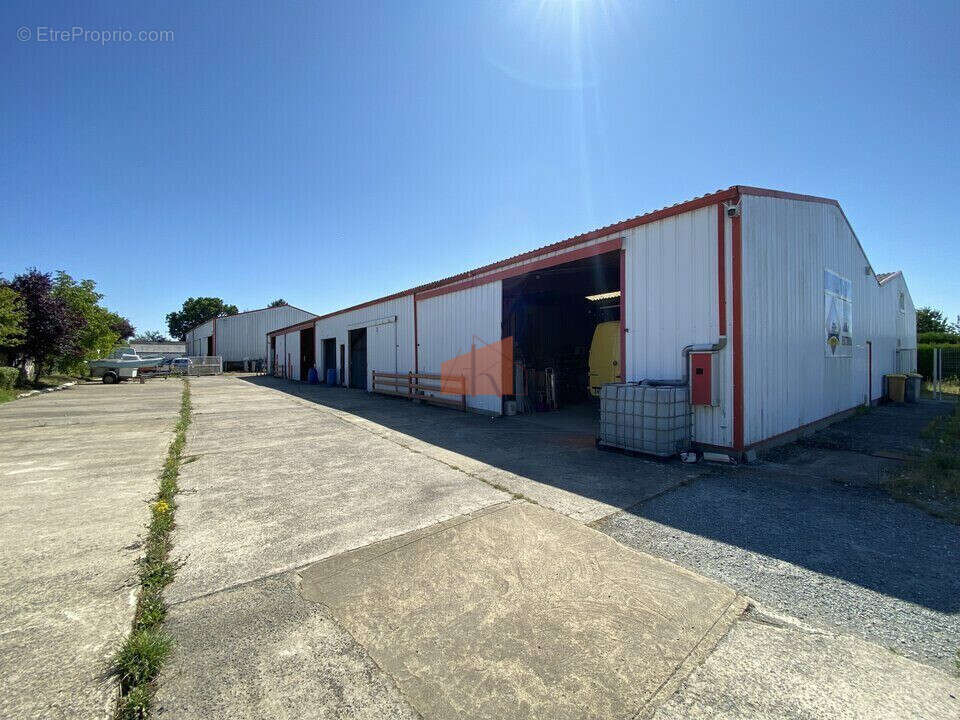 Commerce à CHEVAIGNE