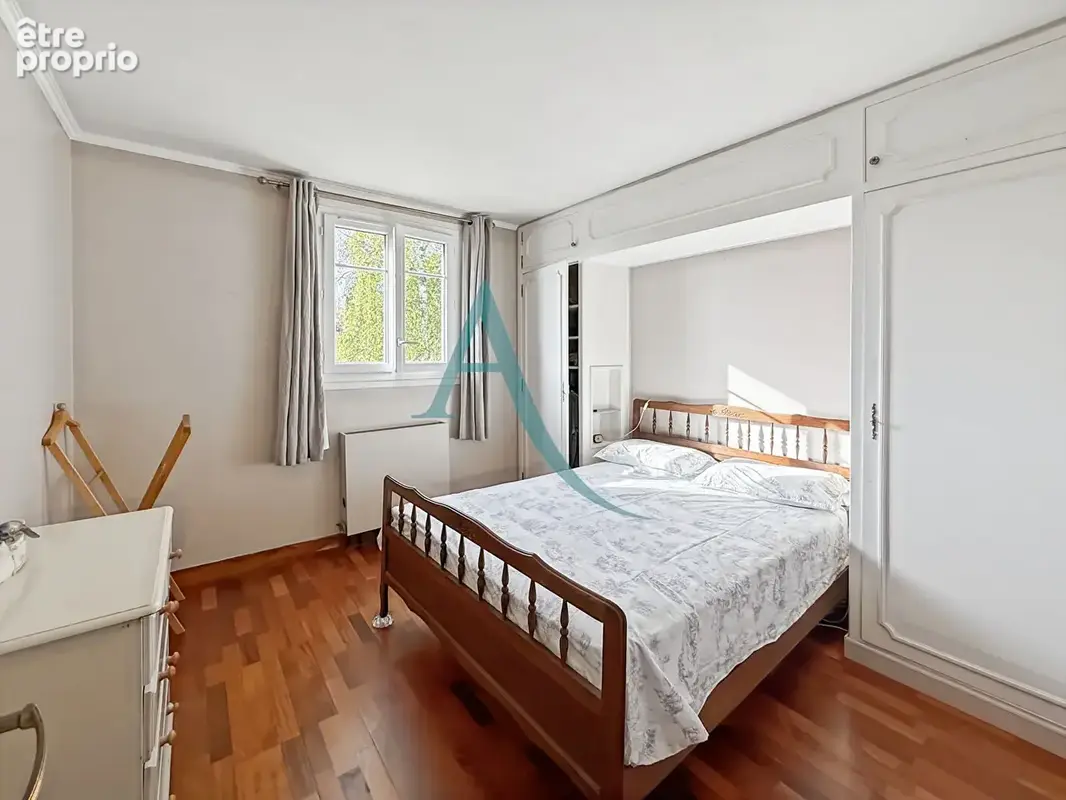 Maison Echarcon 8 pièce(s) 149 m2 - photo 6