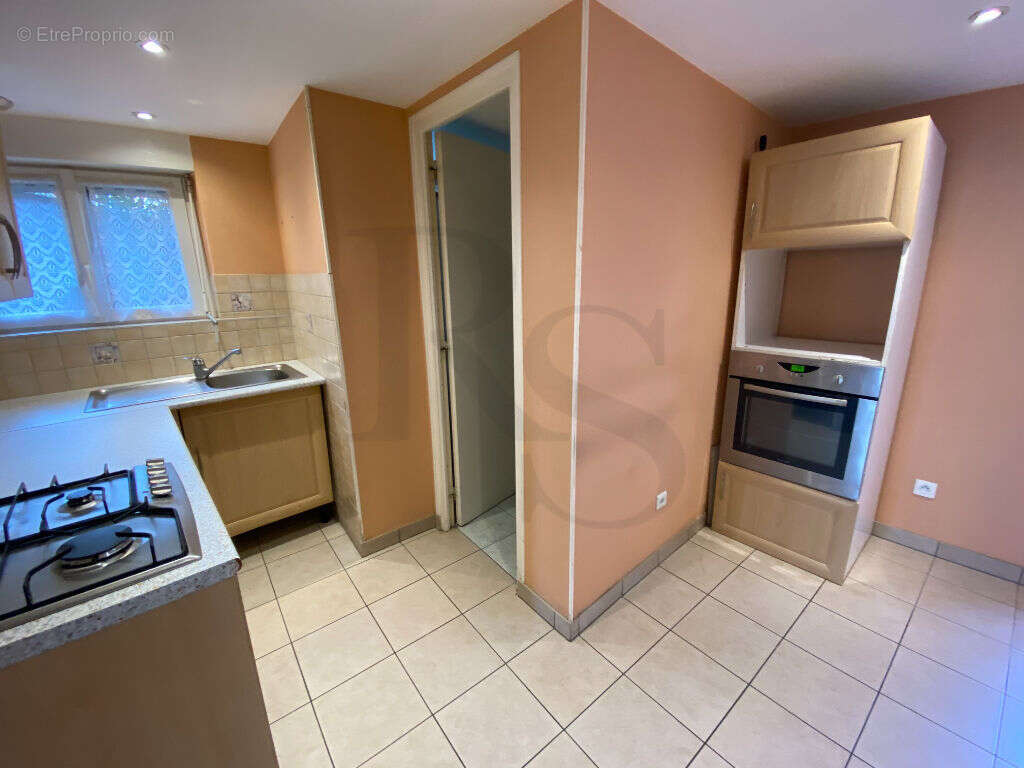 Maison à LE TEILLEUL