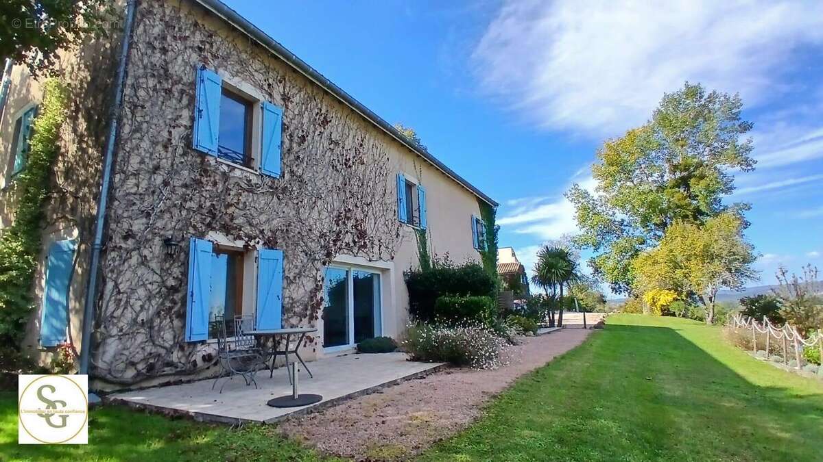   - Maison à CASTELNAU-DE-MONTMIRAL