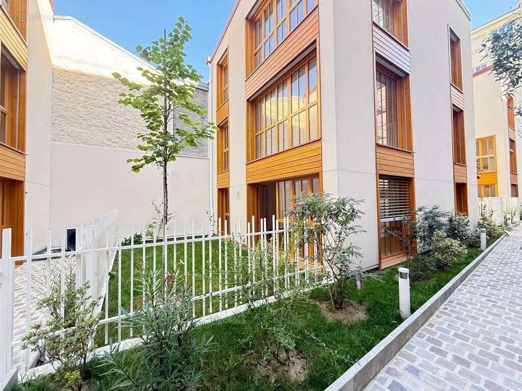Maison à PARIS-12E