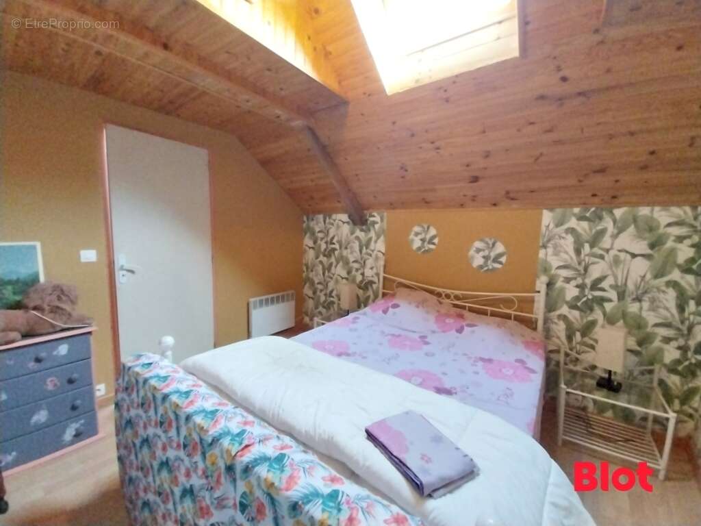 Maison à MINIAC-MORVAN