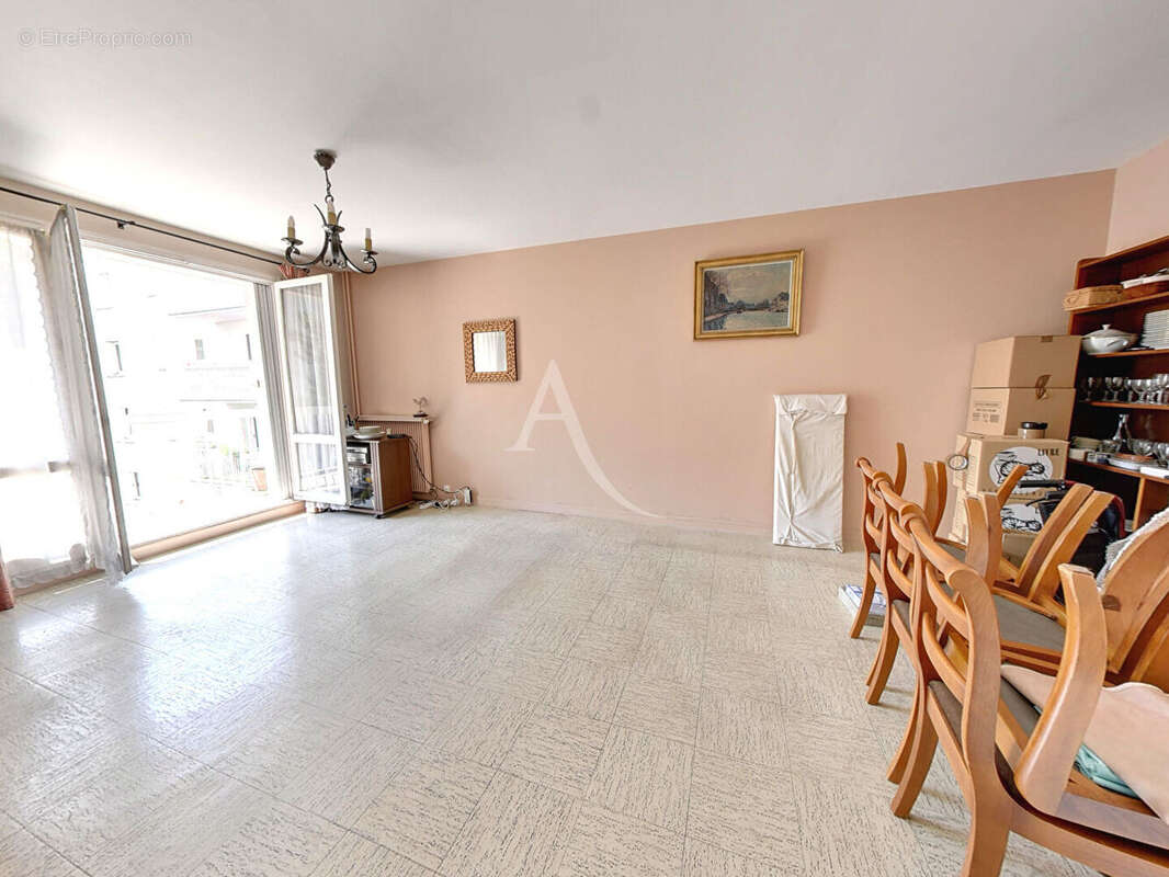 Appartement à BRY-SUR-MARNE