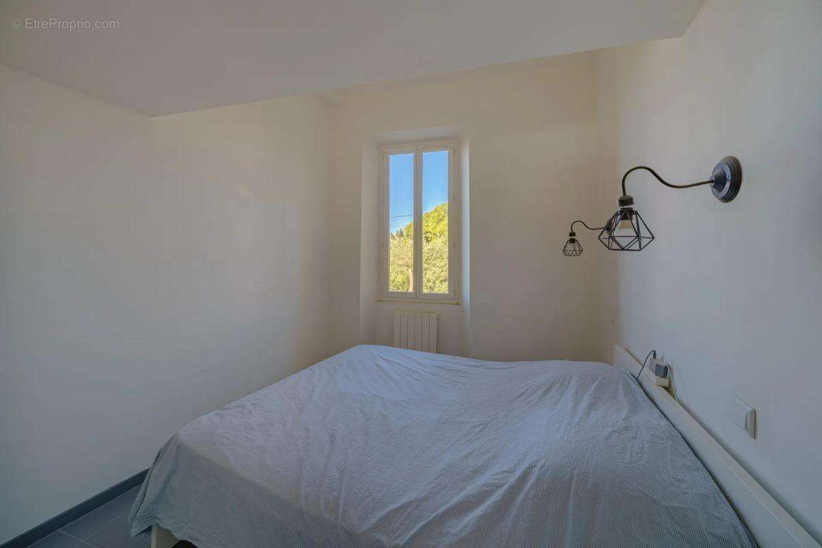 Appartement à MARSEILLE-16E