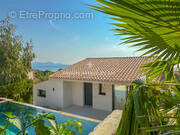 Maison à LES ISSAMBRES