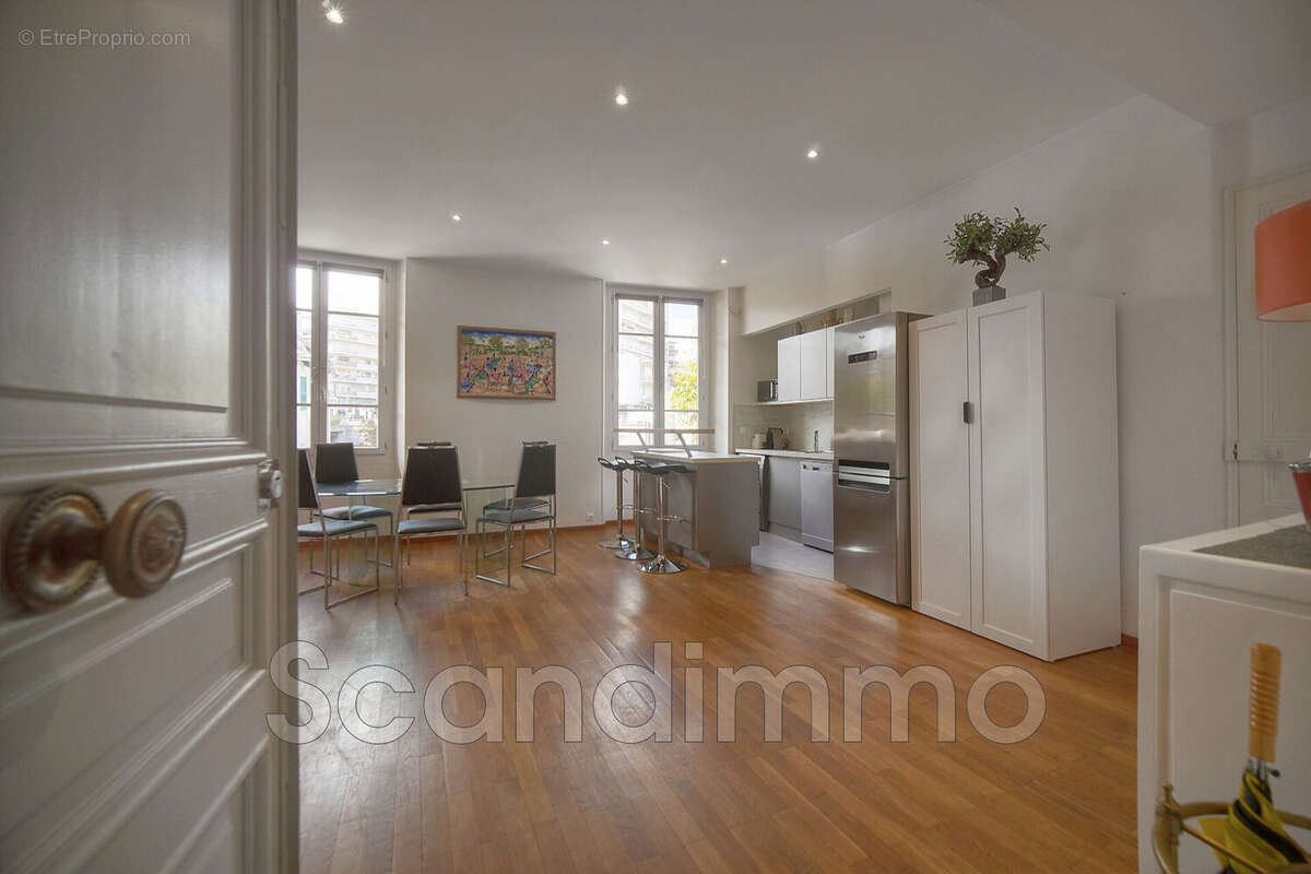 Appartement à CANNES