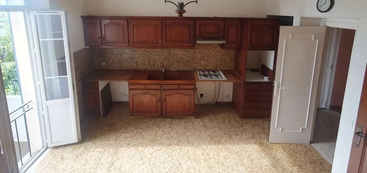 Appartement à VALLAURIS