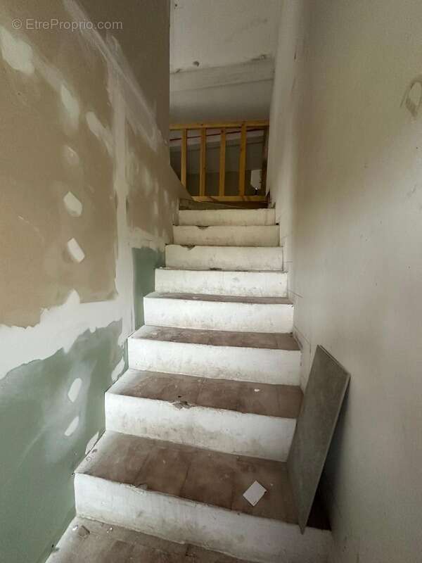 Maison à CAUMONT-SUR-DURANCE