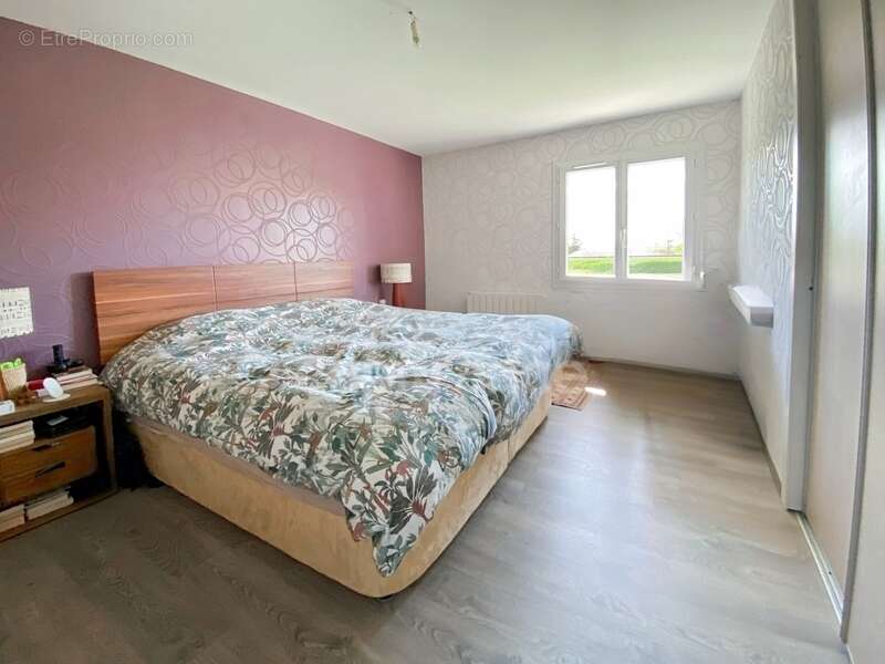 Maison à PREVESSIN-MOENS
