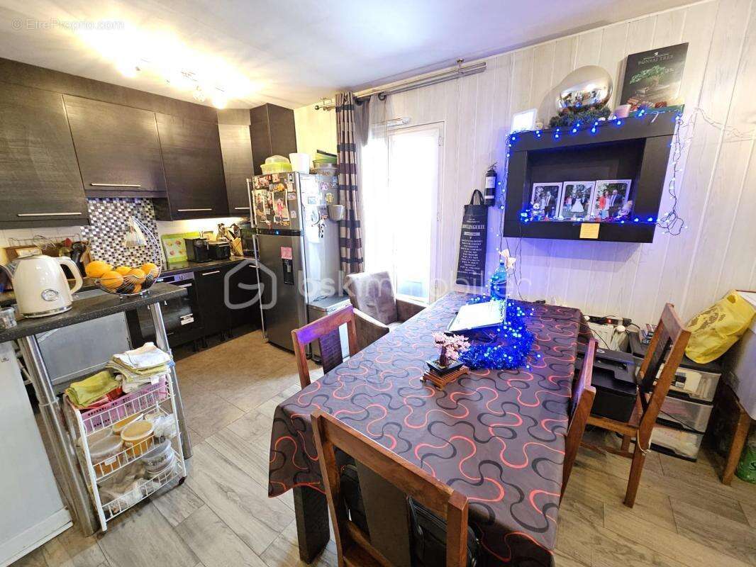 Appartement à SAINT-PIERRE-DU-PERRAY