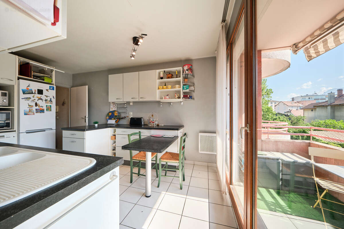 Appartement à MEYTHET