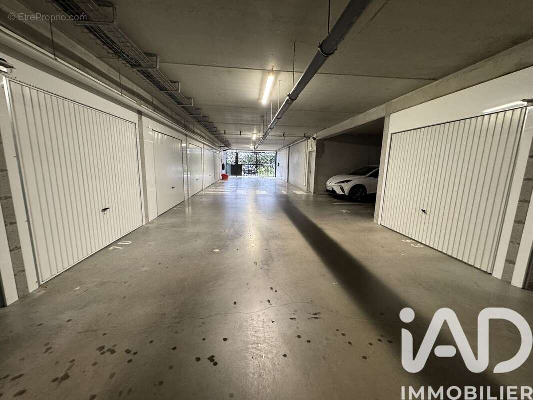 Photo 5 - Parking à REZE