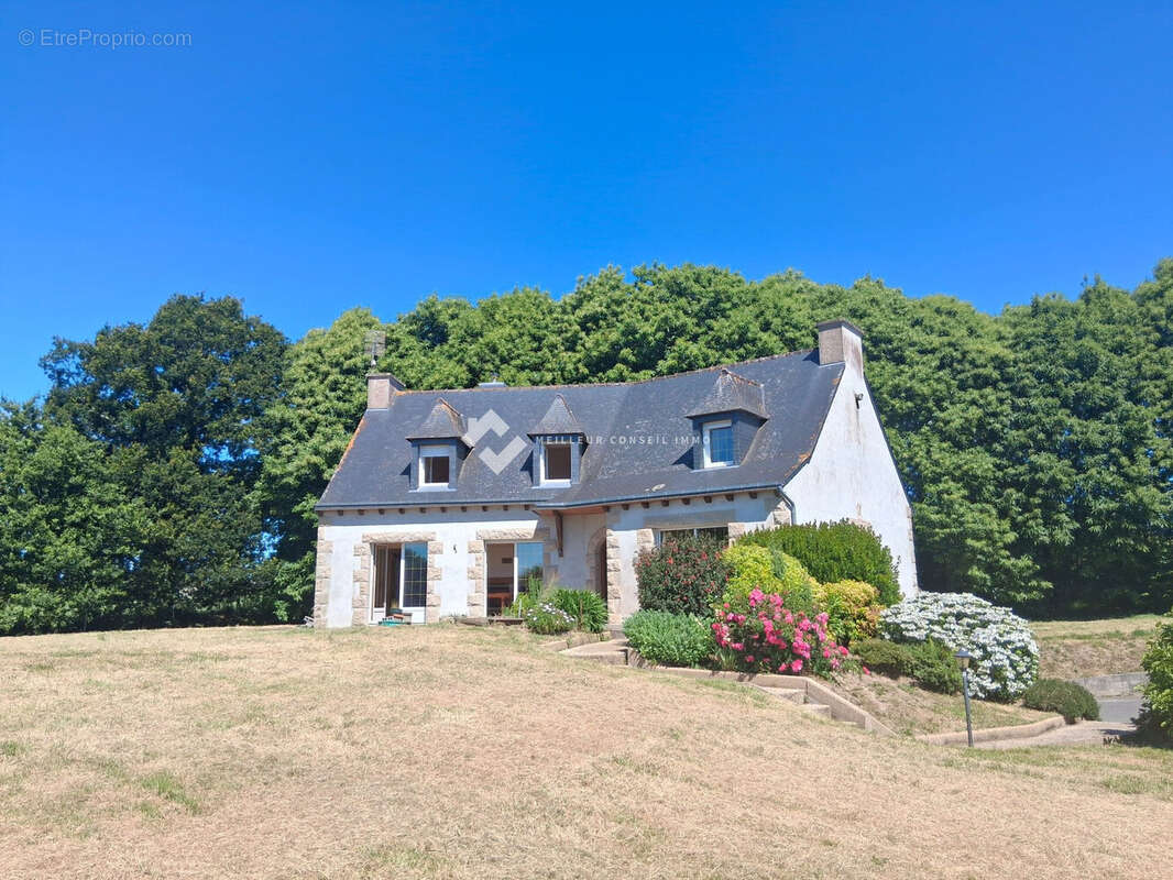 Maison 160 m² à Saint-Donan  - photo 3