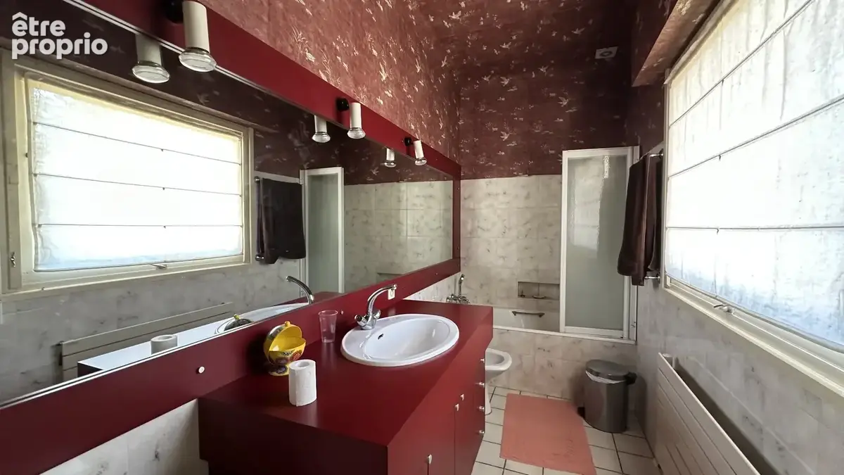 Hossegor  centre-ville / les halles  emplacement rare  villa  200 m² sur terrain 1 140 m²  fort potentiel - photo 18