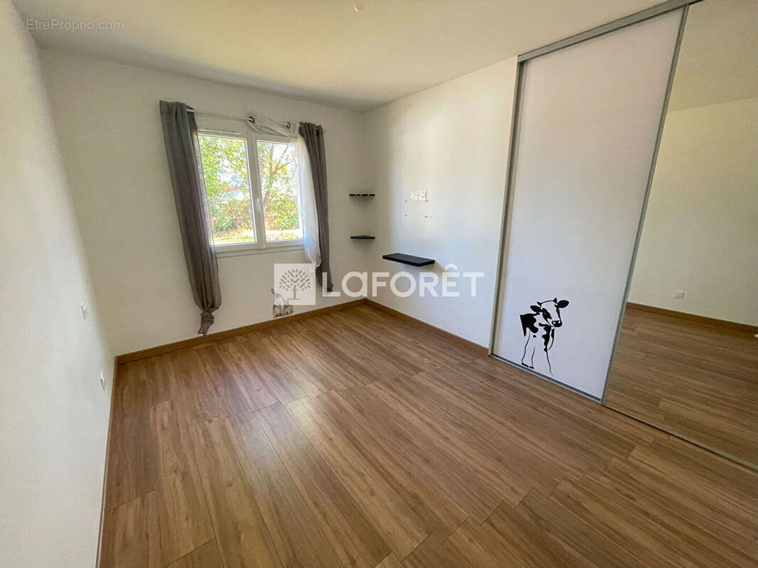 Maison à SAINT-JEAN-DU-FALGA