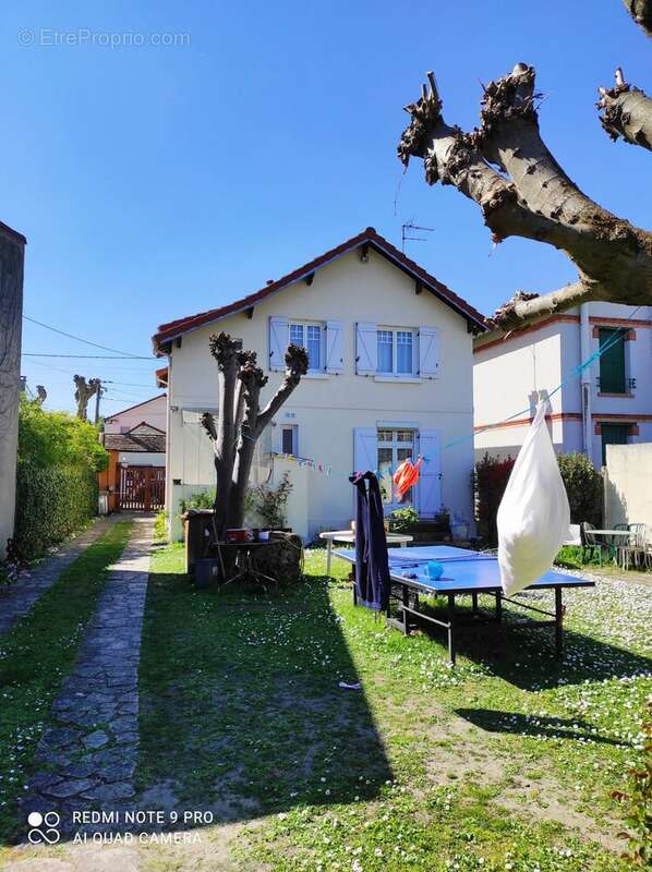Maison à VIGNEUX-SUR-SEINE